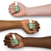 essie Nagellack ̶ Nr. 110 cactus jelly, Nagellackfarbe in Hellgrün,