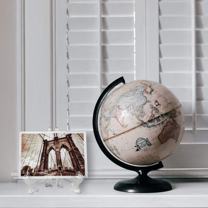 13cm Clear Plastic Easels Or Stand/Plate Holders to Display Pictures