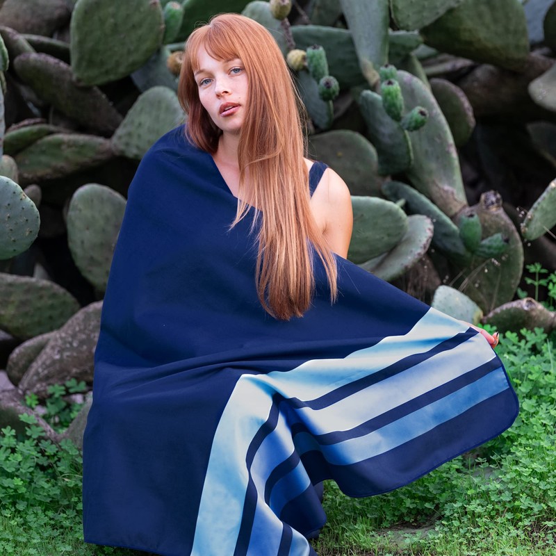 Fit-Flip Beach towel - large microfibre towel - lightweight, compact