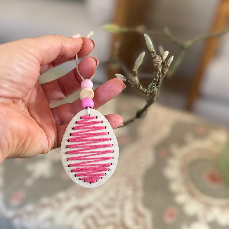 COTTON TWIST Kids Springtime Stitches Egg Decoration Kit - Hanging