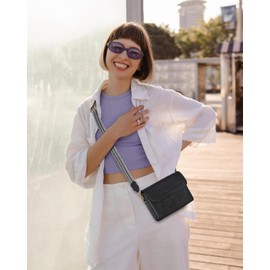 CHOLISS Small Crossbody Bags for Women, Wristlet Wallets for Women Trendy Vegan Leather Phone Purses Handbag for Travel Casual Black