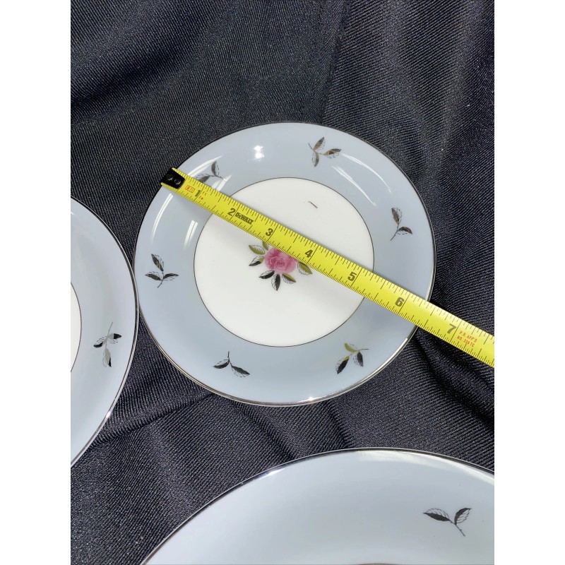 Fine China of Japan NW Complete Setting Seyei Bella Maria