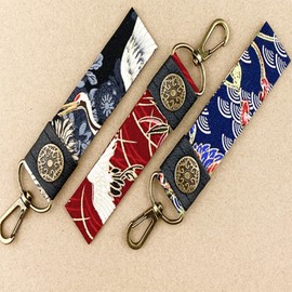 Museum Goods Korean-Chinese Park Muuse Key Holder Korean Traditional K-Pop Key Ring Traditional Pattern Decoration Foreigner Gift Souvenir I agree to third-party provision for delivery / 박물관굿즈 국중박 뮷즈 키홀더 한국 전통 K팝 키링 전통문양 장식 외국인 선물 기념품 배송을 위한 제3자 제공에 동의합니다