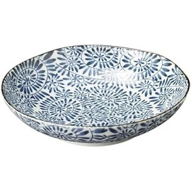 j-pure hitomi Japanese Porcelain 8.19 Inches in Diameter Deep Plate Noodle, Pasta, Serving Plate, Octopus Indigo Dyed Arabesque Pattern Mino Ware KG307101