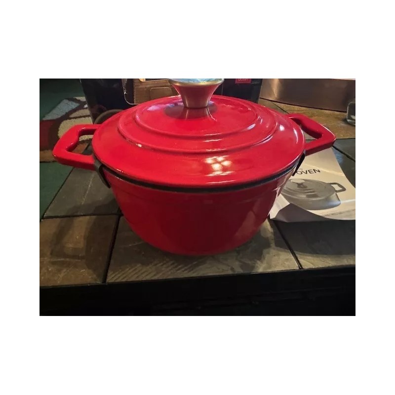 CHEFELECT NEW - CAST IRON PORCELAIN ENAMEL 3 QT DUTCH