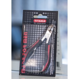 Titania Nail Clippers with Soft Touch Handle, on blister card (1 Pack of 66 g