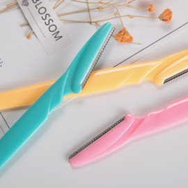 Straight Eyebrow Razor for Grooming and Shaping M11643 10ea