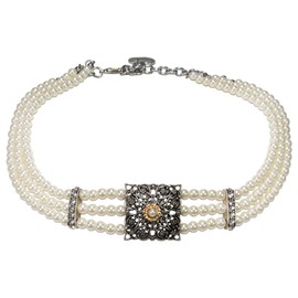 Alpenflüstern Anabelle DHK316 Traditional Pearl Choker Necklace – Elegant Costume Necklace – Nostalgic Women's Costume Jewellery, Filigree Dirndl Necklace (Cream/White), Zinc, Pearl