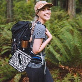 Alytree 2PCS Pee Cloth Silver Infused for Women Hiking, Pee Rag for Female Peeing Outdoor,Camping Reusable Toilet Paper,Hygienic Urination Solution for Travel(Black&White).