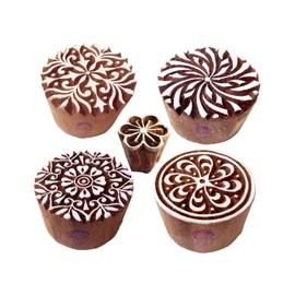 Royal Kraft Paper Printing Stamps Trendy Round Floral Design Wood Blocks (Set of 5)