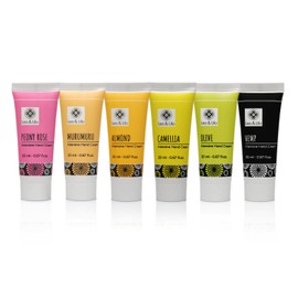 Leo & Lilo Set of 6 Merry Christmas gift boxes with 6 individually wrapped hand creams in 20 ml travel sizes (6 x 20 ml)