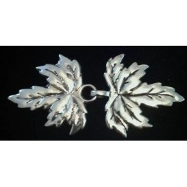 silver lady inc Leaf cloak clasp  in silver metal clip on style