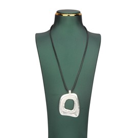 GelConnie Women Casual Necklaces Vintage Leather Necklace Statement Pendant Necklaces Trendy Silver Spiral Necklace Square Design