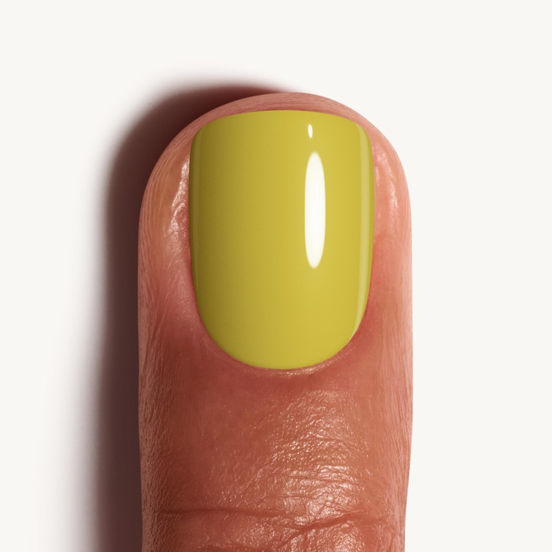 essie Nail Polish with Opaque and Shiny Finish for Colour-Intense