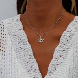 Yienate Cute Guardian Angel Necklace Silver Baby Angel Cherubim Necklace Angel Pendant Necklace Angel Baby Memorial Necklace Christening Communion Christening Jewellery for Women and Girls, Zinc, No