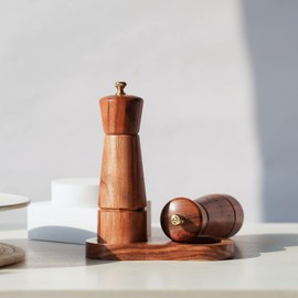 DeroTeno Salt and Pepper Grinder Set with Tray, Adjustable Ceramic Grinder Salt Mill, Stainless Steel Grinder Pepper Mill, Acacia Wood, 16.5 cm / 6.5inch Height, Bottom Dia 5 cm (Tray is Included)