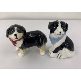 Cracker Barrel Mini Christmas Dog Salt & Pepper Shaker Set - Holiday Decor -