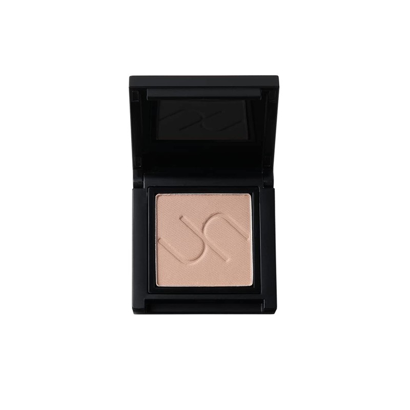 uneven eyeshadow dark circles