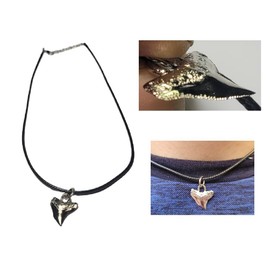 BLUSUPERSHOP Real Shark Tooth Pendant Necklace 1.5 x 1.5 cm Made of Wet Metal Silver and Adjustable Band 45-48 cm Tribal Unisex Taglia unica, Zamak Bathroom Silver, No, zamak bathroom silver, No