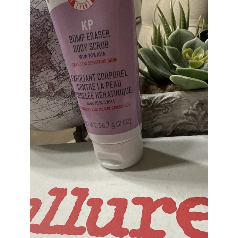 First Aid Beauty KP Bump Eraser Body Scrub Exfoliant for