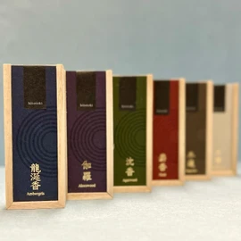 Incense Aroma Premium Incense Light Engraving ~hitotoki ~ Kyoto Kasaido (Ryuzan Incense)