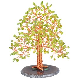 SUNYIK Peridot Mini Crystal Christmas Money Tree on Natural Agate Slab, Handmade Tumble Chip Stone Bonsai Sculpture Figurine Decoration for Wealth and Luck Size 5-6 Inches
