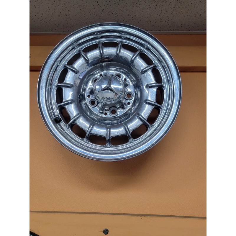 MERCEDES 1- NEW Mercedes 450 380 SL SLC bundt wheel