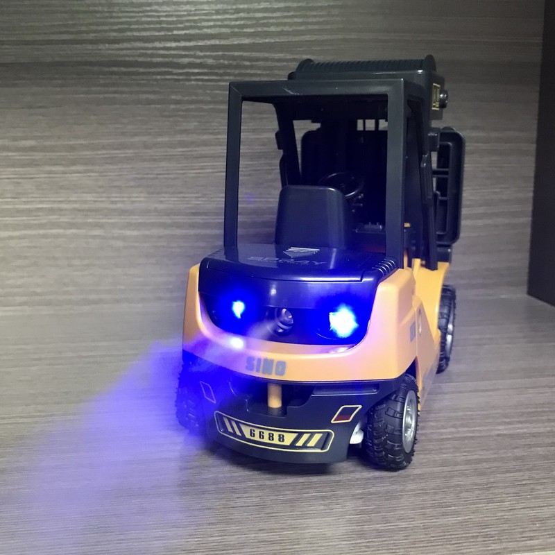 2.4GHZ RC Forklift Construction Truck Spray Realistic Impact Resistance RC