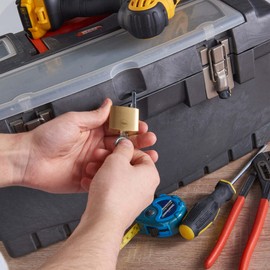 Yale Y110B/30/115/1/B Brass Padlock, 30 mm, 1 Box, 30mm