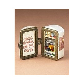 Granny's Icebox w/ Frosty McNibble