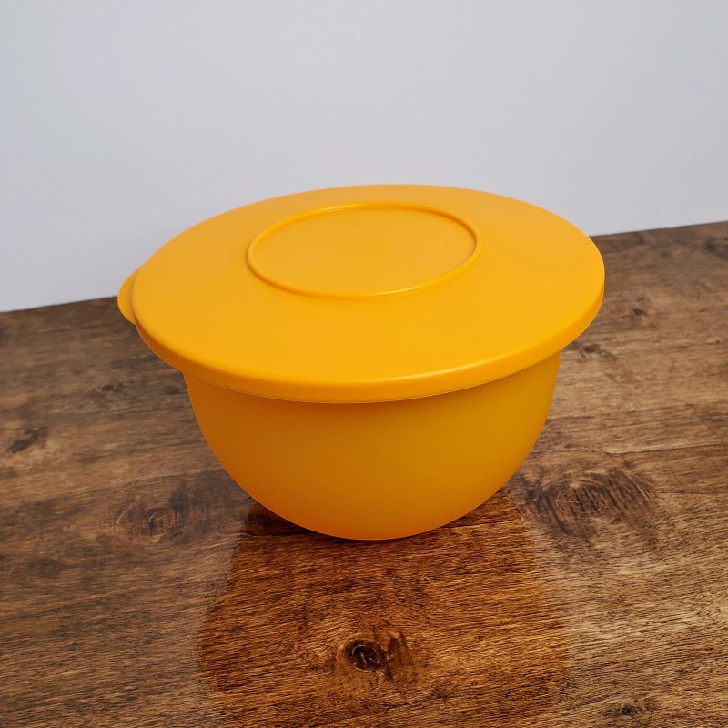 TUPPERWARE Impressions Classic BOWL 3095 Orange 1.3 L Serving Mixing