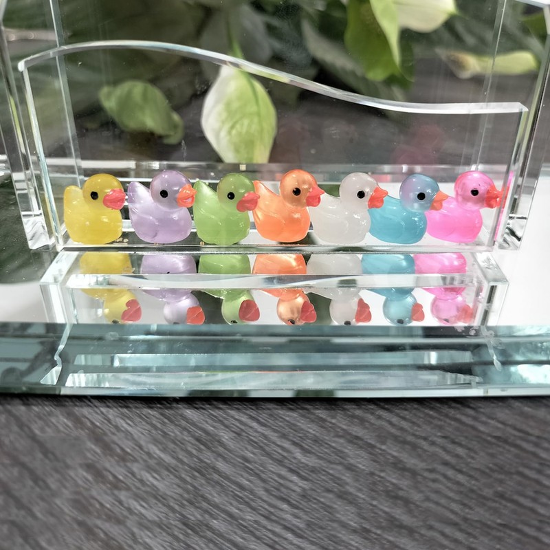 Cidinge 60 Pcs Mini Resin Ducks Luminous Tiny Ducks Miniature