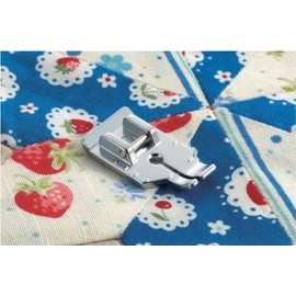 Brother ¼ Inch Piecing Foot for Quilting and Topstitching, SA125 Silver