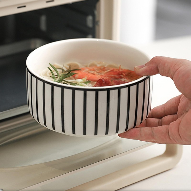 XYQXYQ 3-Piece Ceramic Bowl Set with Lids - Versatile Kitchen