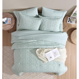 BEDHACEM Queen Comforter Set 7 Pieces, Boho Tufted Bedding Comforter Sets for All Seasons, Bed in a Bag Queen with Comforter, Flat Sheet, Fitted Sheet, Pillowcases and Shams (Sage Green, 90'' x 90'')