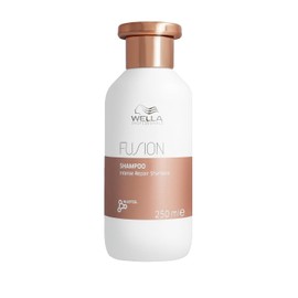 Wella Professionals Fusion Intense Repair Deep Cleansing Shampoo - Repairing Hair Care for Broken Hair - Smoothing Hair Shampoo for Better Combing - 250ml