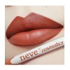 Neve Cosmetics Pastell Lippen mit voller und deckender Farbe |
