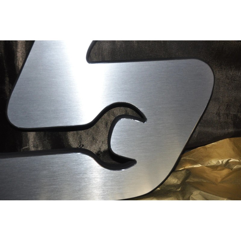 Snap-on Snap On tools sign