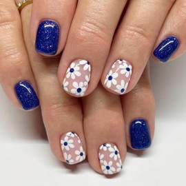 Glitter Blue Press on Nails Short Square Fake Nails with White Flower Design Floral Glue on Nails Glossy Spring Nails Reusable Summer False Nails for Women Girls Daily Wear Manicure 24pcs