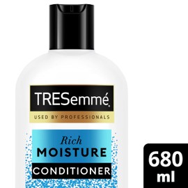 TRESemme Rich Moisture Conditioner luxurious moisture for all-day hydration for dry, damaged hair 680 ml