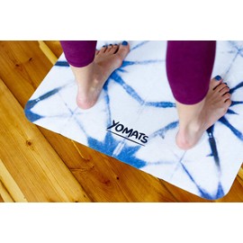 Premium YoMats Yoga Towel, Yoga Mat 1 mm, Slightly Thin, Foldable, Washable, Wet Grip, Ideal for Hot Yoga, Microfibre & Natural Rubber, Yoga & Pilates, Mat Pad