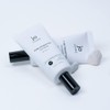 QOm Bio Sun Serum 50ml containing 1 trillion lactic acid