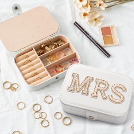 Belanttega MRS Travel Jewelry Case for Bride Jewelry Box Small Jewelry Organizer, Essentials Travel Accessories for Women Wedding Gift, Birthday Gifts Valentine's Day Gift for Women Mom Grandma