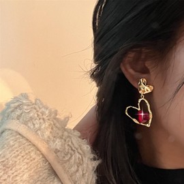 Xmsrn Vintage Crystal Ruby Heart Earrings Irregular Heart Love Drop Earrings Hollow Gold Heart Love Earrings Love Heart Dangle Earrings Earrings for Women