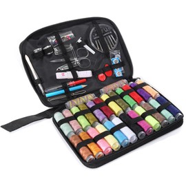 Kit de Costura para Adultos, Kit de Aguja e Hilo de Coser, Accesorios de Costura Profesionales con Tijeras de Sastre, Hilo de Coser, 30 Agujas, Botones, Enhebrador y mucho más para viajar y para principiantes en casa (Negro)