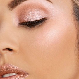 MILANI - HYPNOTIC LIGHTS - POWDER HIGHLIGHTER - 03 LUSTER LIGHT