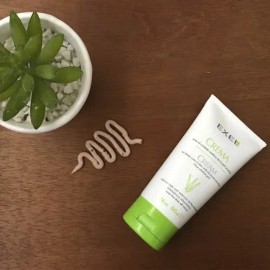 Crema anti acne Para Pieles Acne Exel Con Extracto Tea Tree Oil Skin Care Skincare Anti Imperfecciones Puntos Negros Espinillas Cicatrices Con Color  