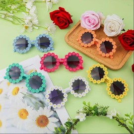 Set of 6 Cute Daisy Round Sunglasses for Kids, Perfect Beach Accessories, Party Decorations, Travel Essentials, Wedding Favors:_multicolor_Random 1pc