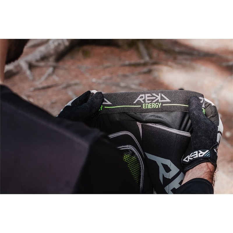 Rekd Unisex Energy Impact Short, Black (Black)