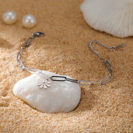 Dreamtimes Daisy Flower Anklet for Women Leaf Anklet Dainty Beach Anklet Jewelry Stainless Steel Adjustable Anklet Summer Boho Charm Jewelry, M, Stainless steel, No